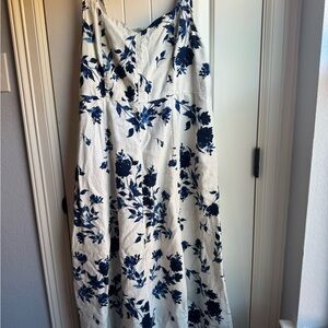 Old Navy Floral Blue and White Dress